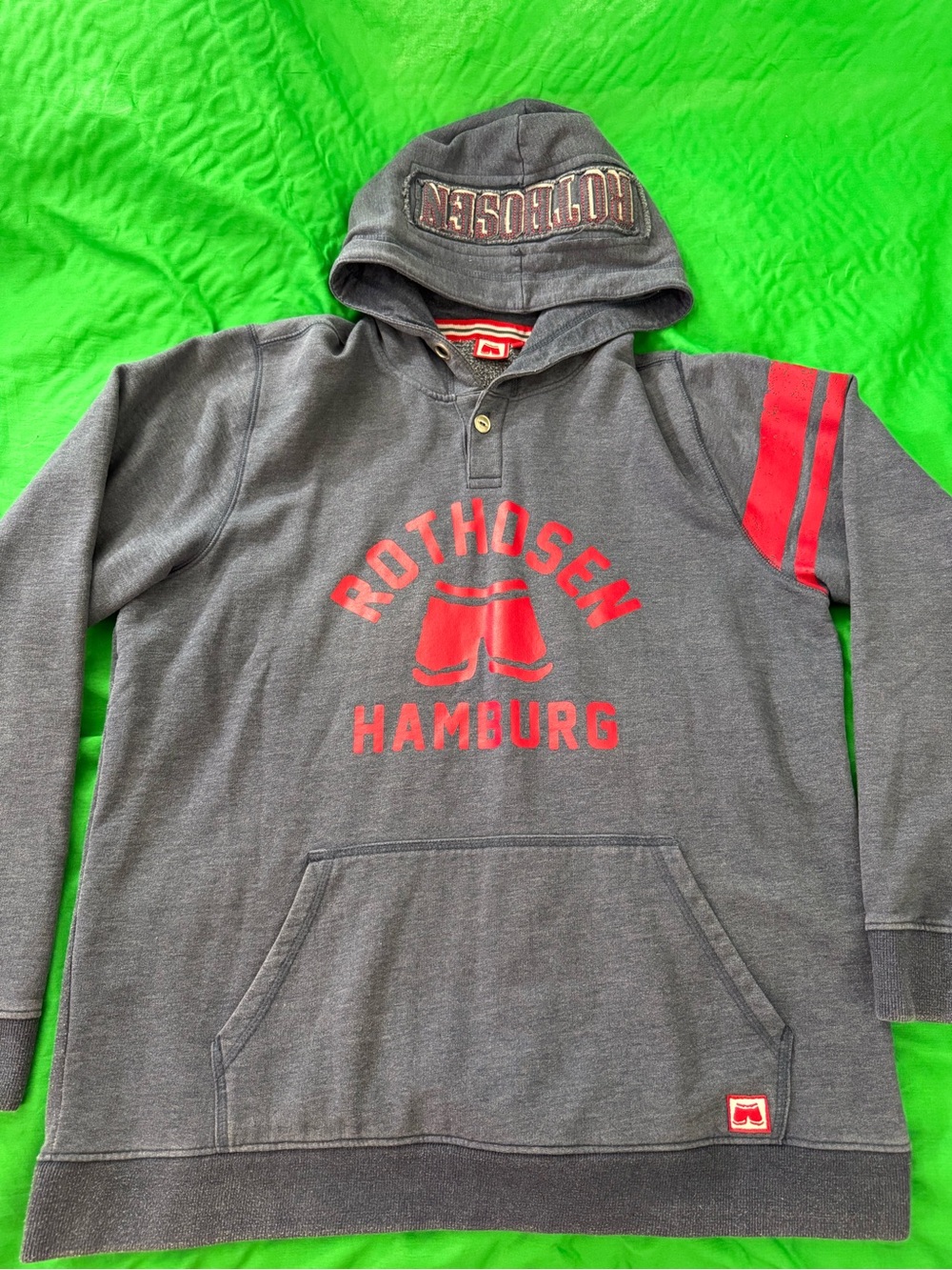 Mens  German Soccer Team Adult Size 2XL Gray & Red Hoodie